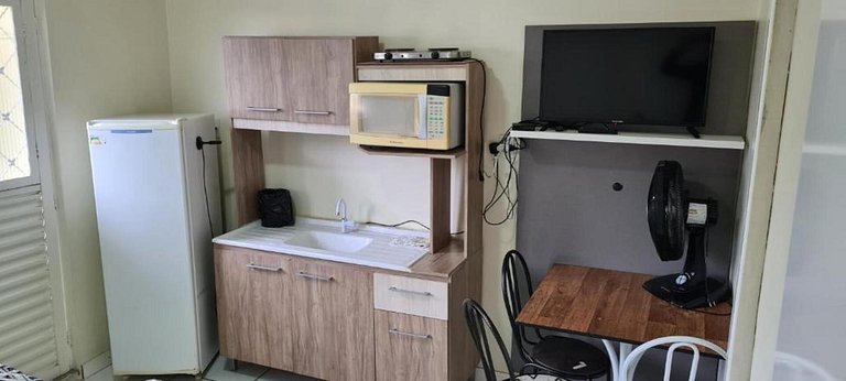 Loft no Centro com Cozinha Compacta, Netflix e Ar