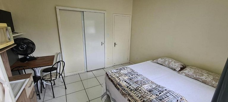Loft privativo no Centro com Ar Cond. Cozinha, Netflix, etc.