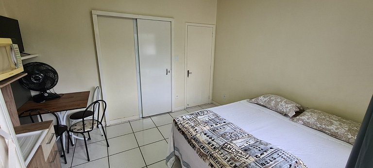 Apartamento inteiro privativo 2 quartos no Centro, com ar co