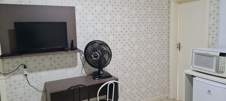 Loft no Centro com Cozinha Compacta, Netflix e Ar