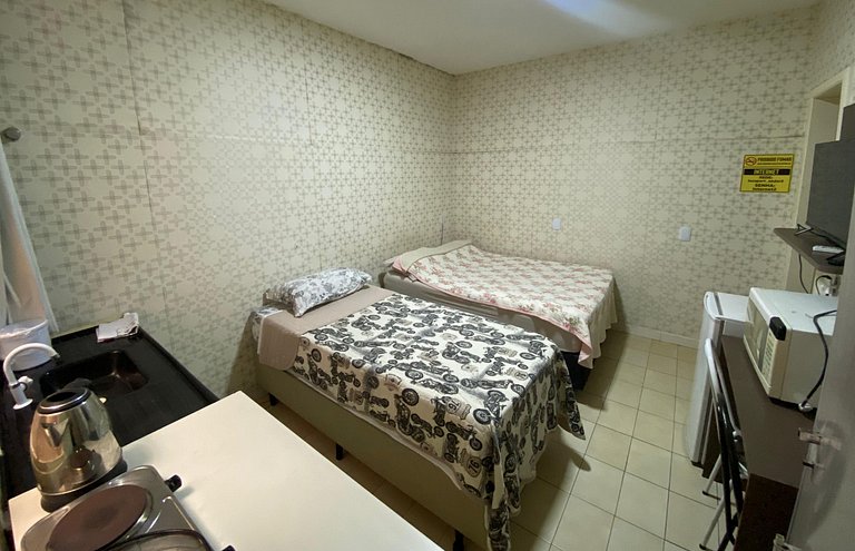 Loft no Centro com cozinha compacta, Netflix e ar cond.